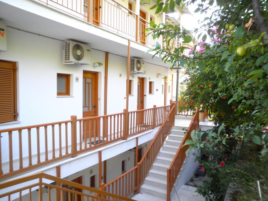 Kostas Studios II Василики Экстерьер фото